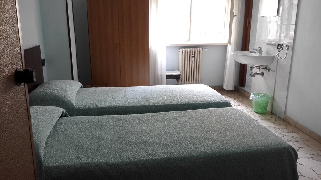 Hotel Mira Varese Cameră foto