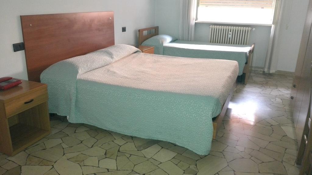 Hotel Mira Varese Cameră foto